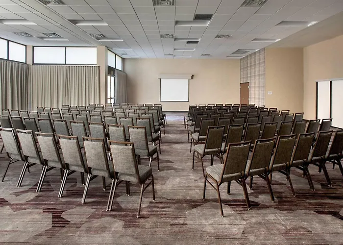 Courtyard By Marriott Rockville