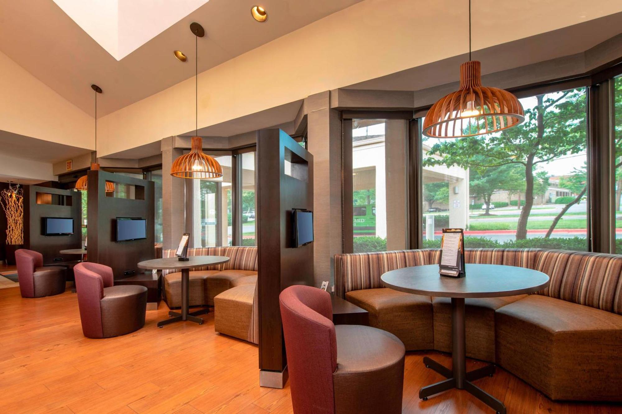 Hotel Courtyard By Marriott 3*
