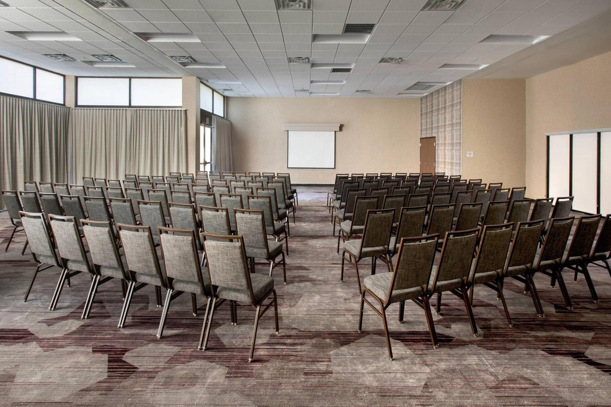Hotel Courtyard By Marriott 3*